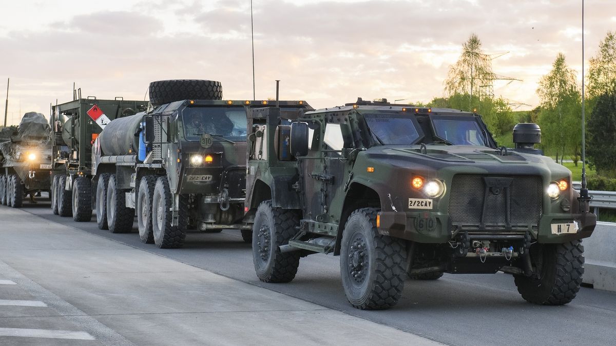 Českem od úterý projedou americké konvoje, celkem 700 vojenských vozidel